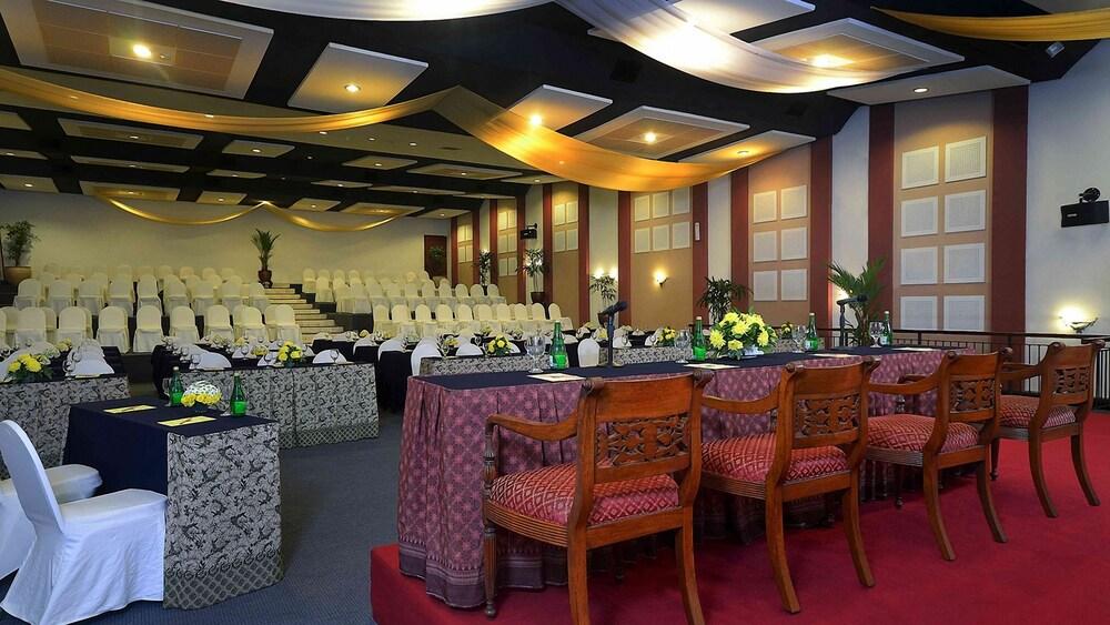 Jayakarta Hotel Jakarta Exteriör bild